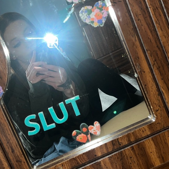 Meet your Posher, Fiona - Picture 1 of 1